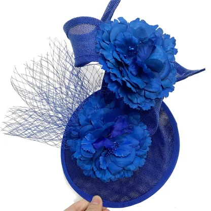 Charming Floral Fascinator with Twirl Design - Image 8