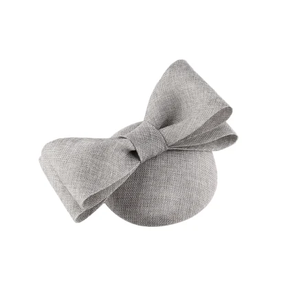 Feminine Solid Headpiece with Bow Design - Image 11