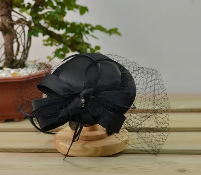 Net Veil Cocktail Hat with Floral Design - Image 4