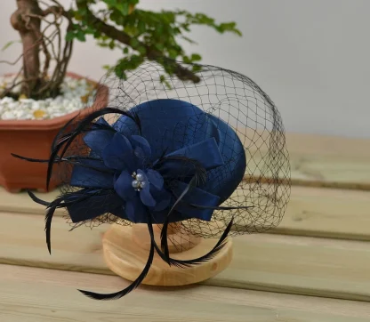 Net Veil Cocktail Hat with Floral Design - Image 3