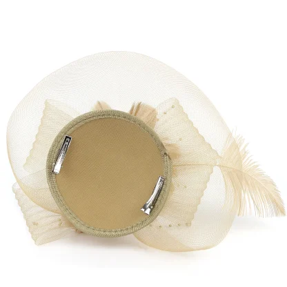 Exquisite Floral Headpiece with Mesh Design - Image 15