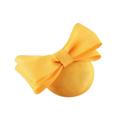 Feminine Solid Headpiece with Bow Design - Image 9