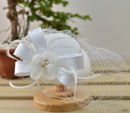 Net Veil Cocktail Hat with Floral Design - Image 5